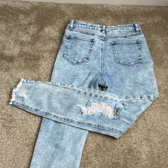 High Rise! 😊 - Picture 5 of 5